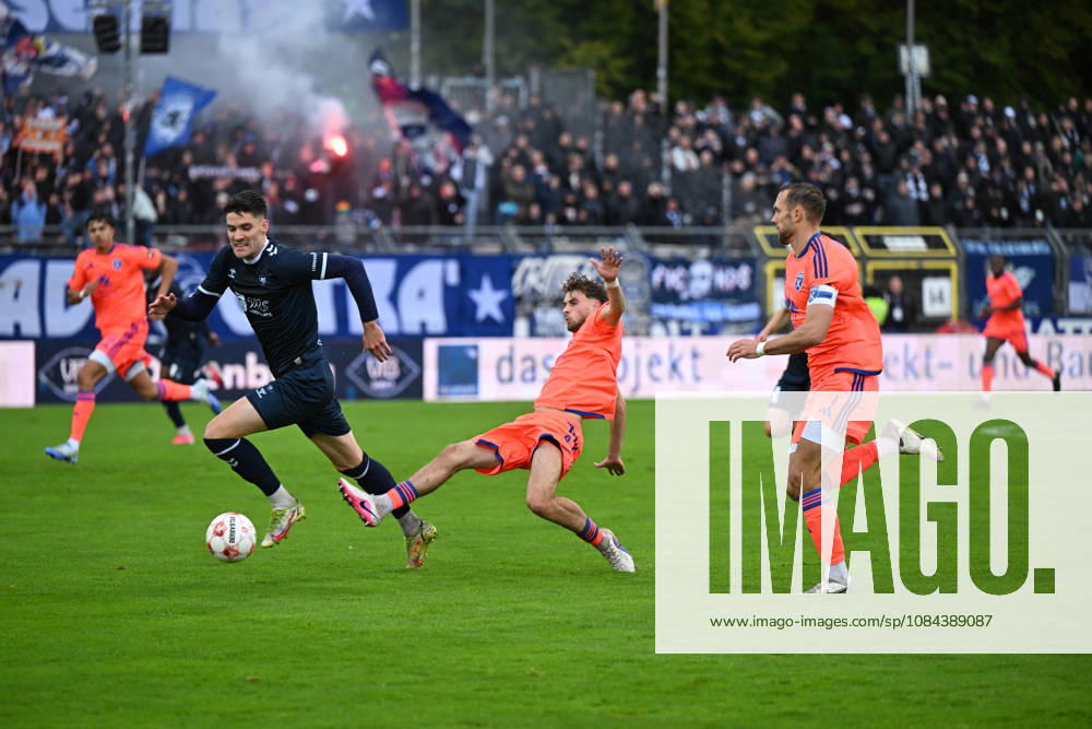 GER, Fussball, Regionalliga Nord, 13.Spieltag, Saison 2026 2027, Oldenburg, Marschwegstadion, VfB Oldenburg vs BSV Kickers Emden Mats FACKLAM( VfB Oldenburg 29 ) Bogdan SHUBIN ( BSV Kickers Emden 8 ) Oldenburg Marschwegstadion Niedersachsen Deutschland