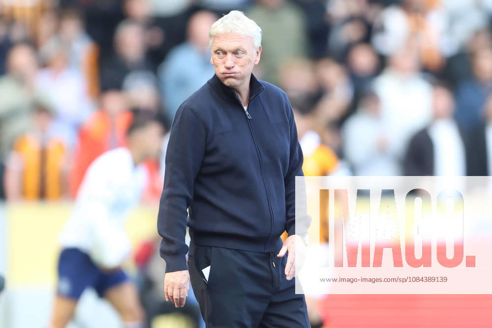 11th October 2026; MKM Stadium, Hull, England; Premier League Football, Hull City versus Everton; Everton manager David Moyes DavexLofthouse