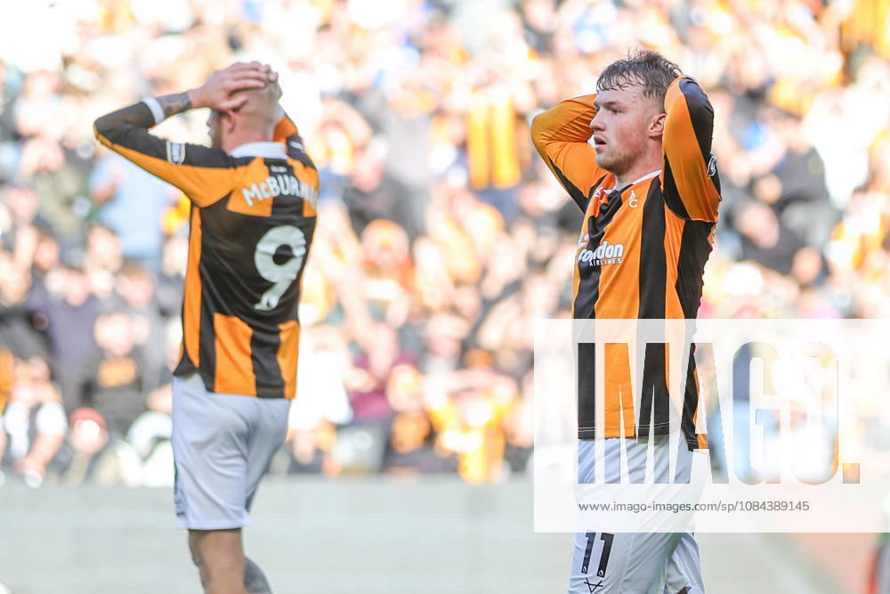 11th October 2026; MKM Stadium, Hull, England; Premier League Football, Hull City versus Everton; Joe Gelhardt of Hull City rues a missed chance DavexLofthouse