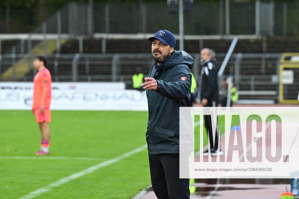 GER, Fussball, Regionalliga Nord, 13.Spieltag, Saison 2026 2027, Oldenburg, Marschwegstadion, VfB Oldenburg vs BSV Kickers Emden Björn LINDEMANN ( BSV Kickers Emden Trainer ) Oldenburg Marschwegstadion Niedersachsen Deutschland