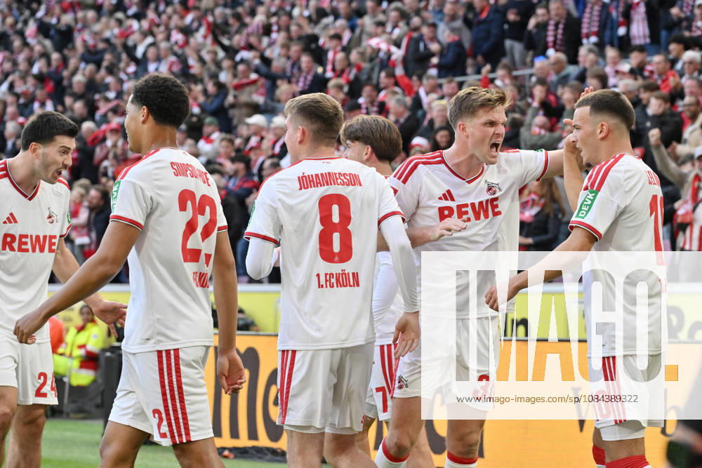 Jubel Köln 1:0, v.re., Said El Mala (1. FC Koeln), Marius Bülter (1.FC Koeln), Isak Johannesson (1.FC Koeln), Jahmai Simpson-Pusey (1.FC Koeln) 11.10.2026, Fussball 1. Bundesliga, Saison 2026 2027, 5. Spieltag, 1. FC Köln - Borussia Mönchengladbach DFL regulations prohibit any use of photographs as image sequences and or quasi-video Koeln Rhein-Energie-Stadion Nordrhein Westfalen Deutschland