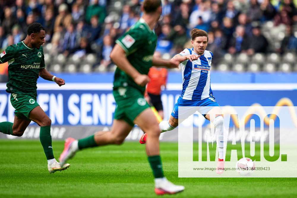 Mads Pedersen (Hertha BSC, 22), GER, Hertha BSC vs. SPVGG Greuther Fuerth, 2. Bundesliga, Saison 2026 27, 07. Spieltag, 11.10.2026 (DFL REGULATIONS PROHIBIT ANY USE OF PHOTOGRAPHS AS IMAGE SEQUENCES AND OR QUASI - VIDEO). GER, Hertha BSC vs. SPVGG Greuther Fuerth, 2. Bundesliga, Saison 2026 27, 07. Spieltag, 11.10.2026 Berlin
