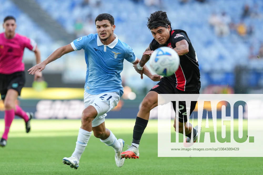 Reda Belahyane of SS Lazio and Exequiel Zeballos of AC Monza during the Serie A 2026 2027 football match between SS Lazio and AC Monza at Stadio Olimpico in Rome (Italy), October 11, 2026. AntoniettaxBaldassarre
