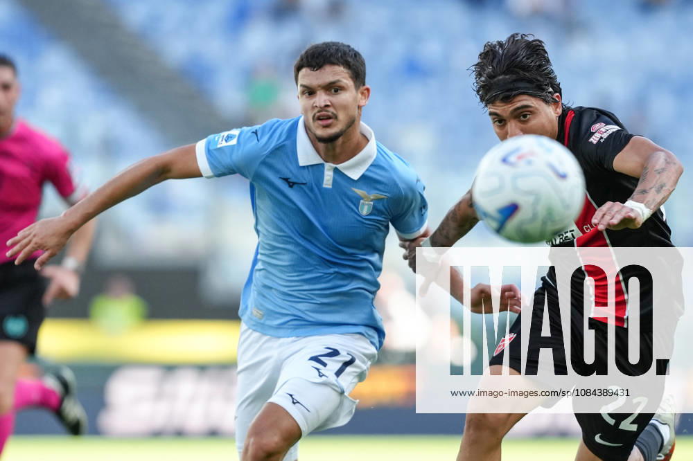 Reda Belahyane of SS Lazio and Exequiel Zeballos of AC Monza during the Serie A 2026 2027 football match between SS Lazio and AC Monza at Stadio Olimpico in Rome (Italy), October 11, 2026. AntoniettaxBaldassarre