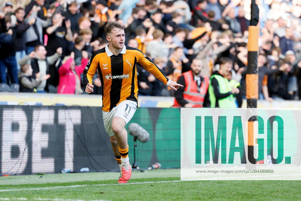 Hull City v Everton - Premier League 2026 27 Joe Gelhardt of Hull City celebrates 1st goal during the Premier League 2026 27 match between Hull City and Everton at MKM Stadium on October 11, 2026 in Hull, United Kingdom. WARNING! This Photograph May Only Be Used For Newspaper And Or Magazine Editorial Purposes. May Not Be Used For Publications Involving 1 player, 1 Club Or 1 Competition Without Written Authorisation From Football DataCo Ltd. For Any Queries, Please Contact Football DataCo Ltd on +44 (0) 207 864 9121 Hull MKM Stadium England United Kingdom