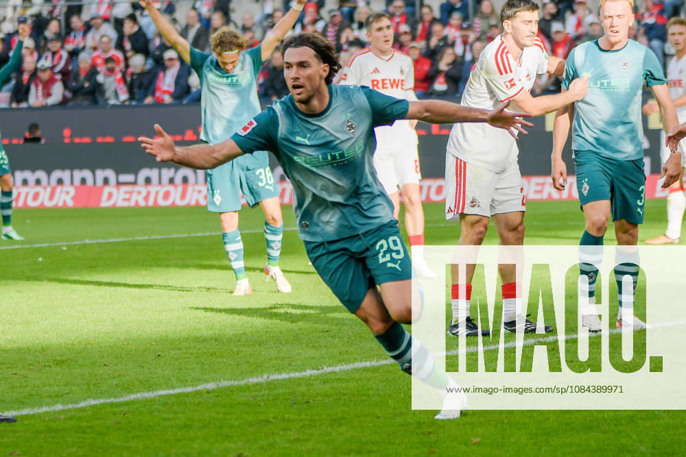 Joe Scally (Moenchengladbach 29) jubelt nach dem Tor zum 1:1 11.10.2026 ¢ Fussball ¢ 1. FC Koeln vs Borussia Moenchengladbach, RheinEnergieStadion, Koeln, DFB DFL REGULATIONS PROHIBIT ANY USE OF PHOTOGRAPHS AS IMAGE SEQUENCES AND OR QUASI-VIDEO NRW Germany
