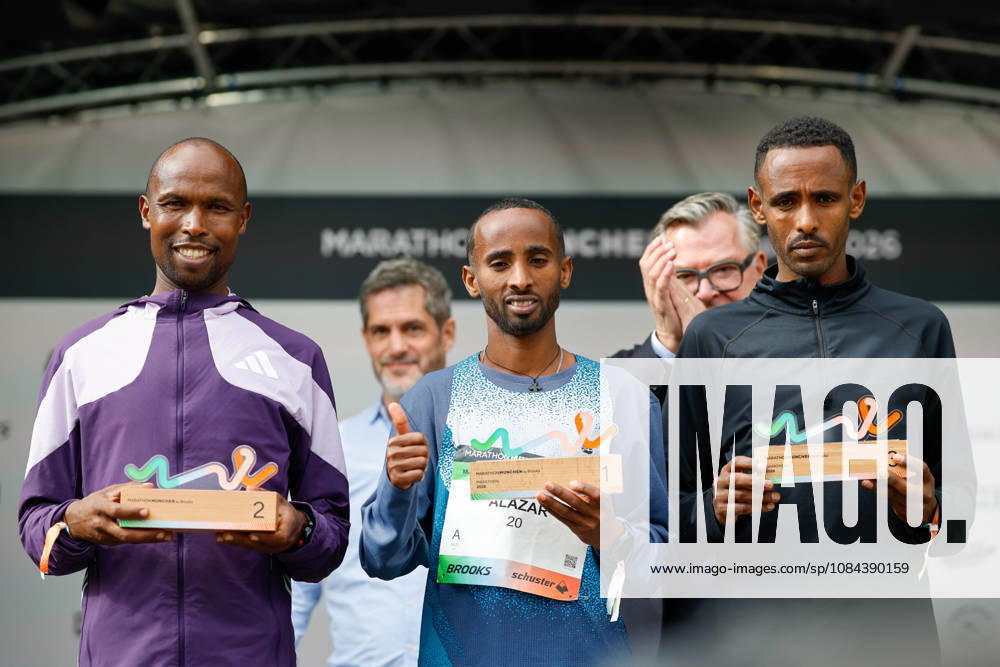 München Marathon 2026; München, 11.10.2026 Alazar TEREFA (ETH) gewinnt den München Marathon 2026 mit großem Vorsprung in einer Zeit von 02:10:51, gefolgt von Hosea TUWEI (KEN) in 02:15:03 und Gebre MELSEA MULU (ETH) in 02:24:46. Hosea TUWEI (KEN), Fabian SCHÄFER (Veranstalter und Geschäftsführer der Laufstatt Event gGmbH), Josef SCHMID (Bayerische Staatsminister der Justiz), Gebre MELSEA MULU (ETH); München