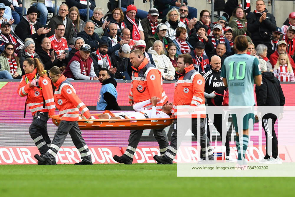 Ellyes Skhiri (1. FC Koeln) wird verletzt vom Platz getragen waehrend des Spiels der 1. Bundesliga zwischen 1. FC Koeln und Borussia Moenchengladbach, RheinEnergieStadion am 11. October 2026 in Koeln, Deutschland. (Foto von Ralf Treese DeFodi Images) +++ Ellyes Skhiri (1. FC Koeln) injured during the Bundesliga match between 1. FC Koeln and Borussia Moenchengladbach at RheinEnergieStadion on October 11, 2026 in Cologne, Germany. (Photo by Ralf Treese DeFodi Images) DFB DFL REGULATIONS PROHIBIT ANY USE OF PHOTOGRAPHS AS IMAGE SEQUENCES AND OR QUASI-VIDEO. (Photo by Ralf Treese DeFodi Images) -