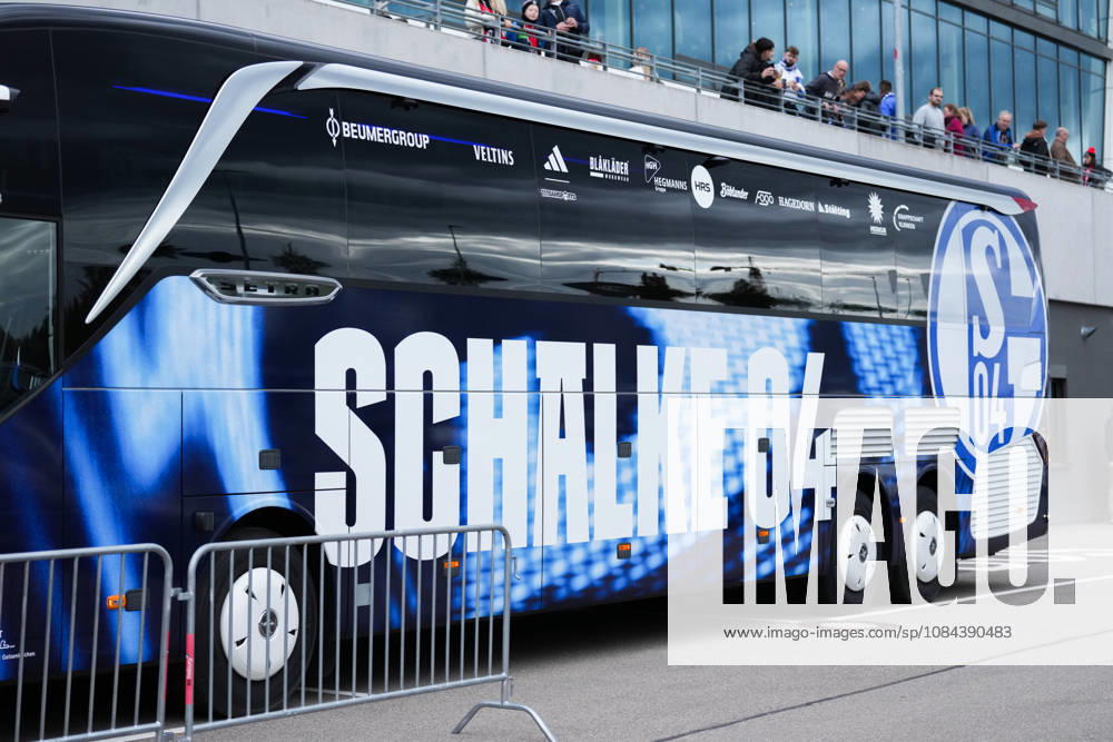 1. Bundesliga: SC Freiburg vs FC Schalke 04, 11.10.2026 FC Schalke 04 Bus vor dem Europa-Park Stadion 1. Bundesliga: SC Freiburg vs FC Schalke 04, Europa-Park-Stadion, 11.10.2026 DFB DFL REGULATIONS PROHIBIT ANY USE OF PHOTOGRAPHS AS IMAGE SEQUENCES AND OR QUASI-VIDEO.