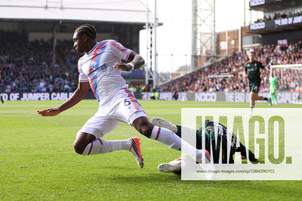 Crystal Palace v Nottingham Forest 11 October 2026, London - Premier League Football - Crystal Palace v Nottingham Forest - Jaydee Canvot of Crystal Palace is tackled by Morgan Gibbs-White of Nottingham Forest - Photo: Jacques Feeney Offside. London UK