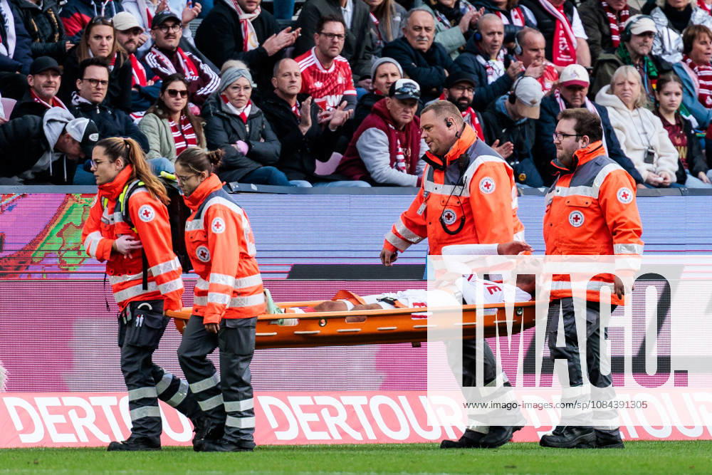 Ellyes Skhiri (1. FC Koeln, 6) has to be carried off pitch due to injury during the Bundesliga match between 1. FC Koeln vs. Borussia Moenchengladbach at Rheinenergie-Stadion on matchday 5 of the 1. Bundesliga on October 11, 2026 in Koeln, Germany. DFL REGULATIONS PROHIBIT ANY USE OF PHOTOGRAPHS AS IMAGE SEQUENCES AND OR QUASI-VIDEO. North Rhine Westphalia Germany