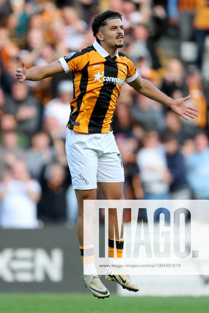 Hull City v Everton - Premier League 2026 27 Mohamed Belloumi of Hull City celebrates equalizing goal during the Premier League 2026 27 match between Hull City and Everton at MKM Stadium on October 11, 2026 in Hull, United Kingdom. WARNING! This Photograph May Only Be Used For Newspaper And Or Magazine Editorial Purposes. May Not Be Used For Publications Involving 1 player, 1 Club Or 1 Competition Without Written Authorisation From Football DataCo Ltd. For Any Queries, Please Contact Football DataCo Ltd on +44 (0) 207 864 9121 Hull MKM Stadium England United Kingdom