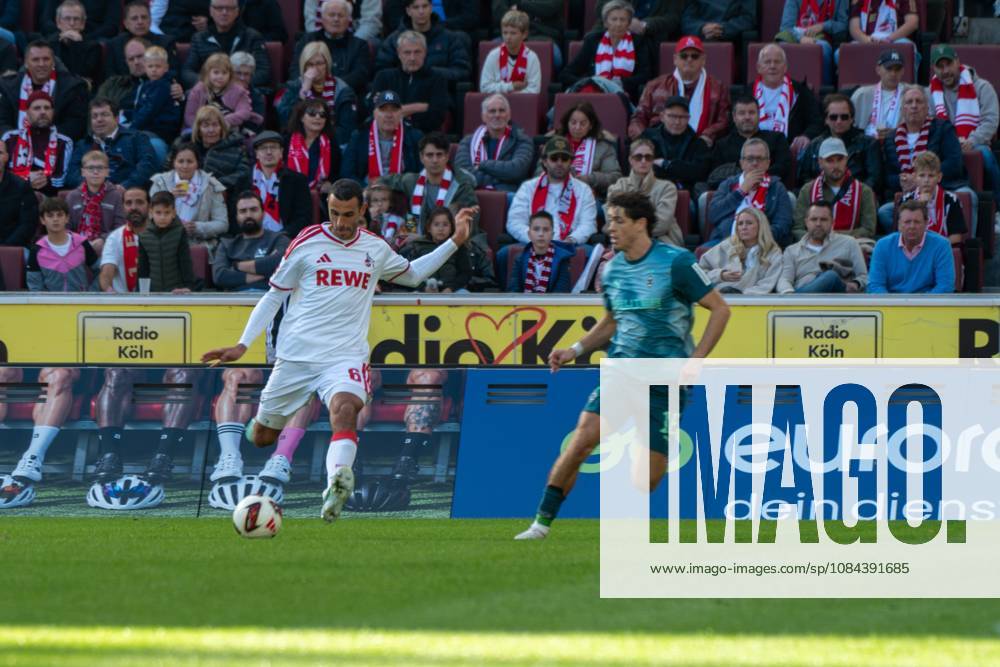 Ellyes Skhiri, Mittelfeld, (1.FC Koeln 6), Philipp Sander, Mittelfeld, (Borussia Moenchengladbach 16) , 1. FC Koeln vs. Borussia Moenchengladbach, Fussball, 1. Bundesliga, 5. Spieltag, 11.10.2026 DFB DFL regulations prohibit any use of photographs as image sequences and or quasi-video Koeln Nordrhein-Westfalen Deutschland
