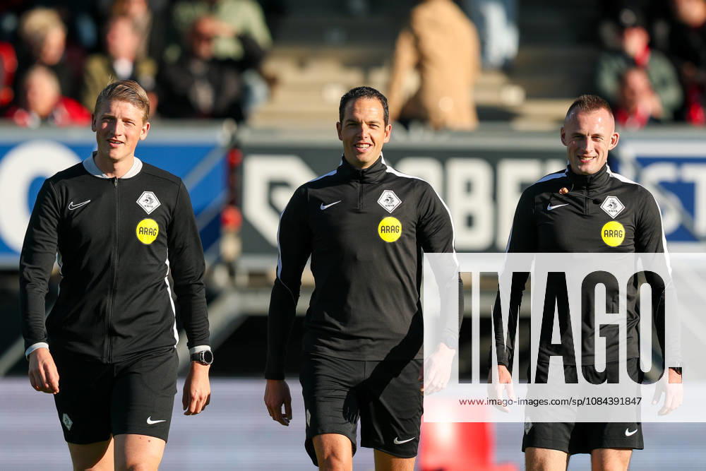 2026-10-11 Excelsior Rotterdam v FC Groningen - Dutch Eredivisie ROTTERDAM, NETHERLANDS - OCTOBER 11: Warming up of Assistant referee Roan van Marrewijk, Referee Richard Martens, Assistant referee Don Frijn during the Dutch Eredivisie match between Excelsior Rotterdam and FC Groningen at Stadion Woudestein on October 11, 2026 in Rotterdam, Netherlands. Rotterdam Stadion Woudestein Netherlands Content not available for redistribution in The Netherlands directly or indirectly through any third parties.