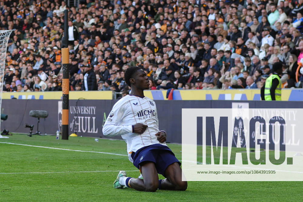 11th October 2026; MKM Stadium, Hull, England; Premier League Football, Hull City versus Everton; Thierno Barry of Everton celebrates DavexLofthouse