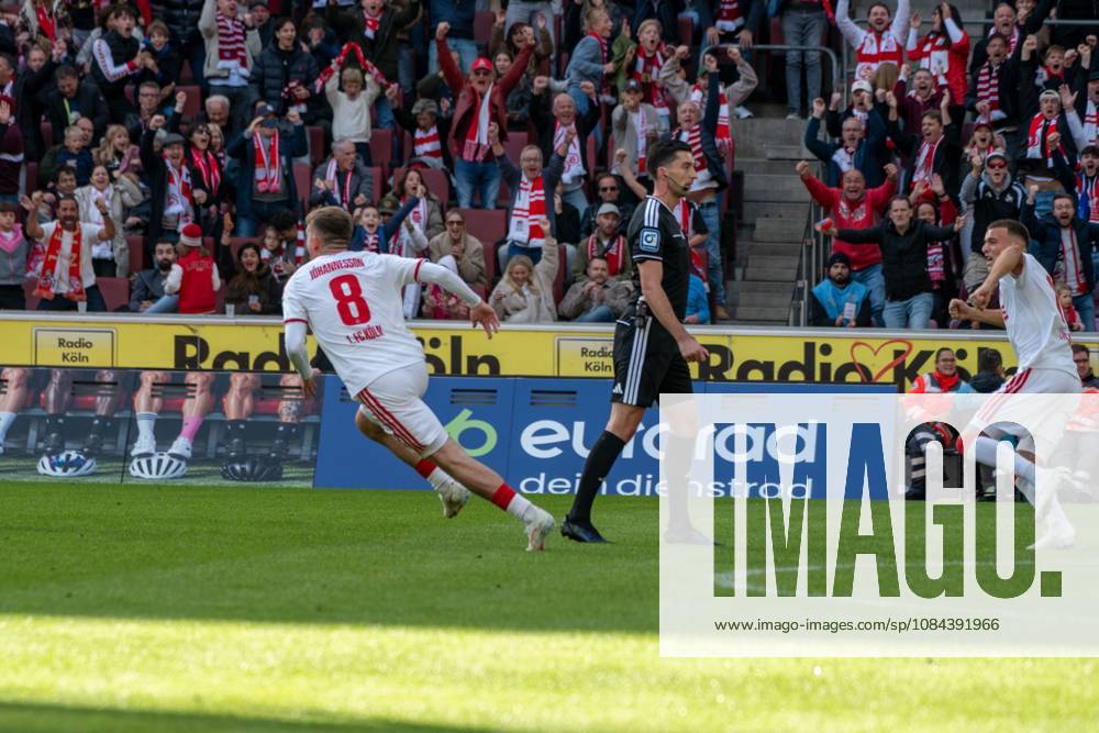 Isak Bergmann Johannesson, Mittelfeld, (1.FC Koeln 8), beim Jubel nach dem 1:0, 1. FC Koeln vs. Borussia Moenchengladbach, Fussball, 1. Bundesliga, 5. Spieltag, 11.10.2026 DFB DFL regulations prohibit any use of photographs as image sequences and or quasi-video Koeln Nordrhein-Westfalen Deutschland