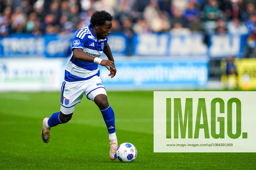 2026-10-11 VriendenLoterij Eredivisie: PEC Zwolle v SC Cambuur ZWOLLE, NETHERLANDS - OCTOBER 11: Dylan Mbayo of PEC Zwolle during the VriendenLoterij Eredivisie match between PEC Zwolle and SC Cambuur at Mac3Park Stadion on October 11, 2026 in Zwolle, Netherlands. Zwolle Mac3Park Stadion Netherlands Content not available for redistribution in The Netherlands directly or indirectly through any third parties.