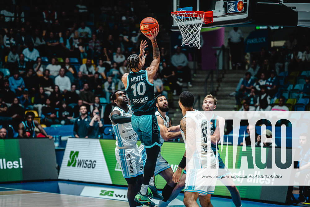 Basketball easyCredit BBL Bundesliga, Frankfurt Skyliners - Veolia Towers Hamburg Judah Mintz (Skyliners Frankfurt) Frankfurt am Main