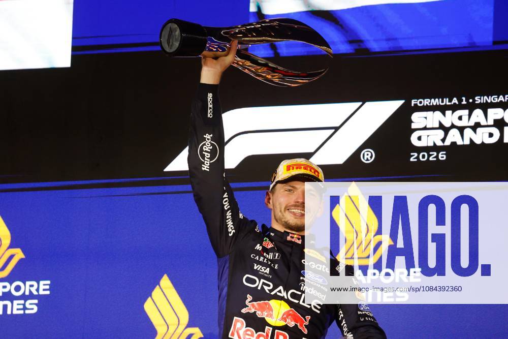 VERSTAPPEN Max (nld), Red Bull Racing Ford RB22, portrait Singapore 2026 81 PIASTRI Oscar (aus), McLaren F1 Team MCL40, action 01 NORRIS Lando (gbr), McLaren F1 Team MCL40, action Singapore 2026 Singapore