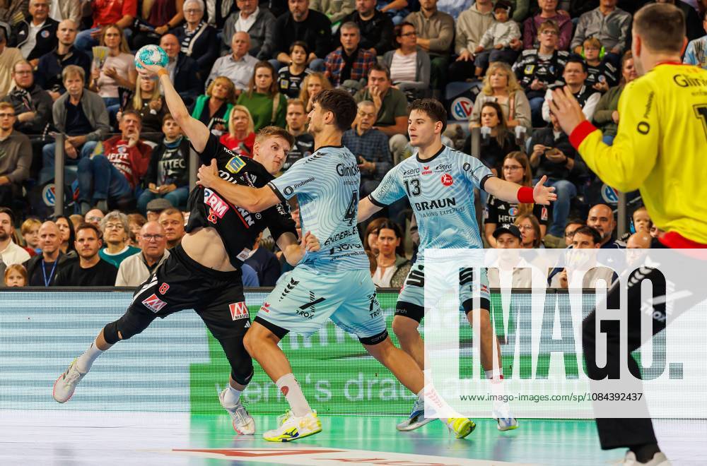 Handball - 1. Bundesliga OPEL HBL - Saison 2026 2027 - 08. Spieltag: HC Erlangen Metropolregion Nürnberg HCE - MT Melsungen - DaMa - - Sander Andreassen Overjordet ( 8, HC Erlangen HCE ) Nebojsa Simic (16, MT Melsungen )