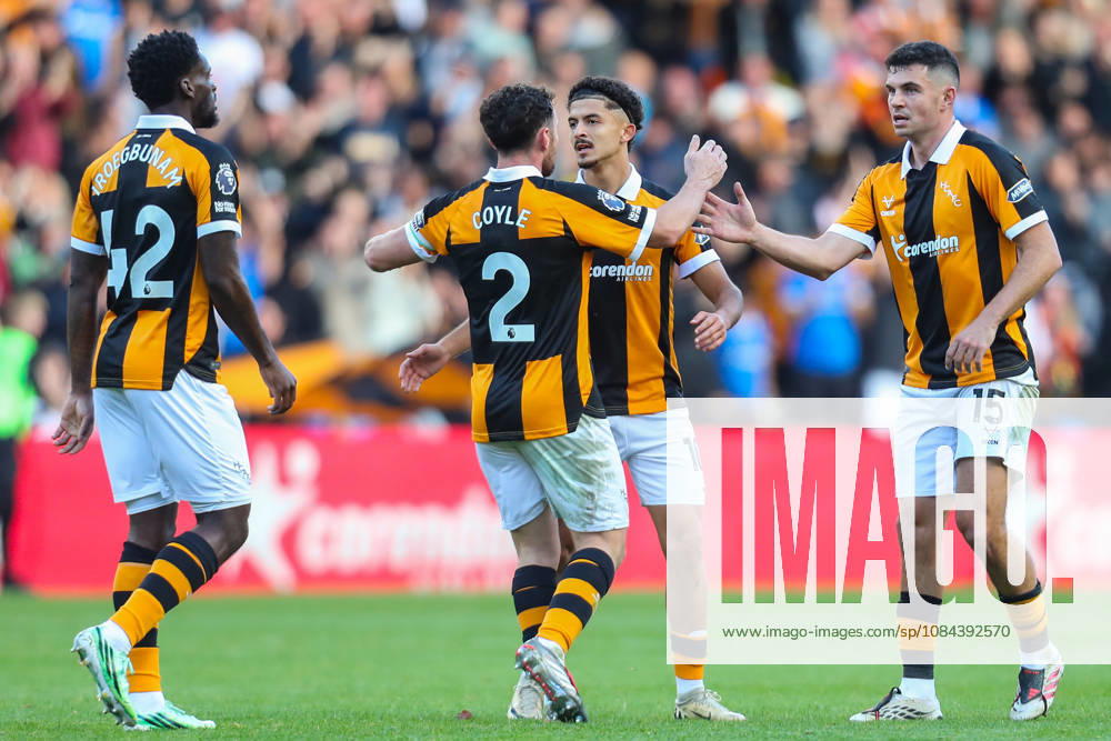 Hull City v Everton, Premier League Mohamed Belloumi Of Hull City scores a GOAL 2-2 and celebrates during the Hull City v Everton Premier League match at the MKM Stadium, Hull, England on 11 October 2026 Credit: Lee Keuneke Every Second Media Editorial use only. All images are copyright Every Second Media Limited. No images may be reproduced without prior permission. All rights reserved. Premier League and Football League images are subject to licensing agreements with Football DataCo Limited. see https: www.football-dataco.com
