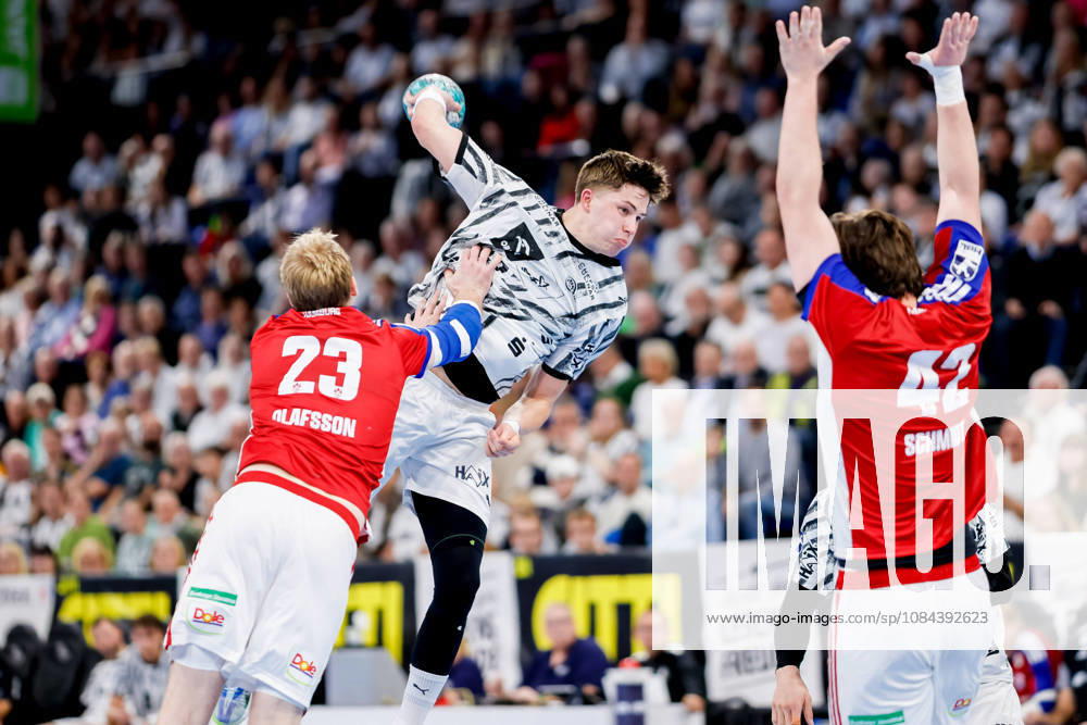 - Handball, 1. Bundesliga 2026 27, THW Kiel - Handball Club Hamburg: Einar Olafsson (HC Hamburg, 23), Rasmus Ankermann (THW Kiel, 22), Jan Christian Schmidt (HC Hamburg, 42)