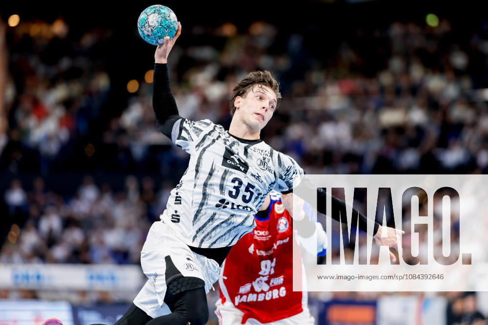- Handball, 1. Bundesliga 2026 27, THW Kiel - Handball Club Hamburg: Domen Makuc (THW Kiel, 35)