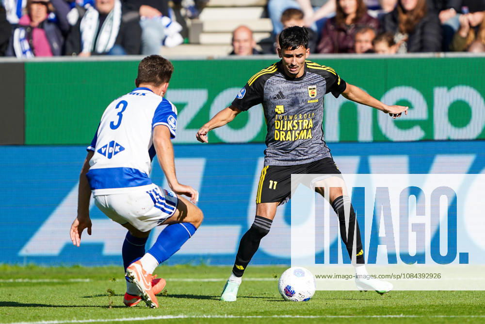 2026-10-11 VriendenLoterij Eredivisie: PEC Zwolle v SC Cambuur ZWOLLE, NETHERLANDS - OCTOBER 11: Olivier Aertssen of PEC Zwolle and Ilyes Hamache of SC Cambuur during the VriendenLoterij Eredivisie match between PEC Zwolle and SC Cambuur at Mac3Park Stadion on October 11, 2026 in Zwolle, Netherlands. Zwolle Mac3Park Stadion Netherlands Content not available for redistribution in The Netherlands directly or indirectly through any third parties.