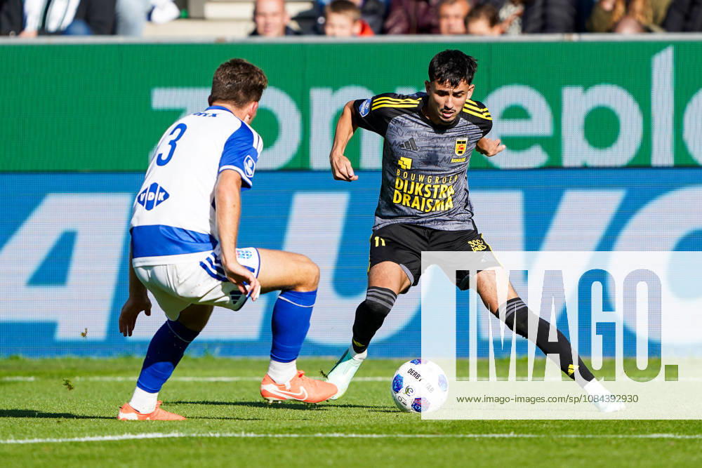 2026-10-11 VriendenLoterij Eredivisie: PEC Zwolle v SC Cambuur ZWOLLE, NETHERLANDS - OCTOBER 11: Olivier Aertssen of PEC Zwolle and Ilyes Hamache of SC Cambuur during the VriendenLoterij Eredivisie match between PEC Zwolle and SC Cambuur at Mac3Park Stadion on October 11, 2026 in Zwolle, Netherlands. Zwolle Mac3Park Stadion Netherlands Content not available for redistribution in The Netherlands directly or indirectly through any third parties.