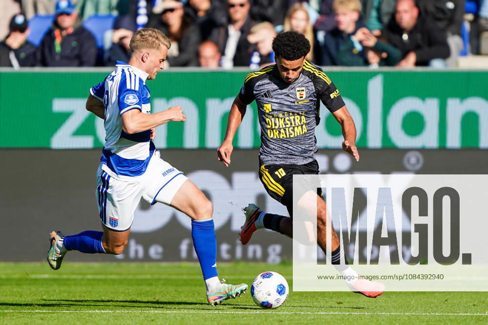 2026-10-11 VriendenLoterij Eredivisie: PEC Zwolle v SC Cambuur ZWOLLE, NETHERLANDS - OCTOBER 11: Simon Graves of PEC Zwolle and Rafik El Arguioui of SC Cambuur during the VriendenLoterij Eredivisie match between PEC Zwolle and SC Cambuur at Mac3Park Stadion on October 11, 2026 in Zwolle, Netherlands. Zwolle Mac3Park Stadion Netherlands Content not available for redistribution in The Netherlands directly or indirectly through any third parties.
