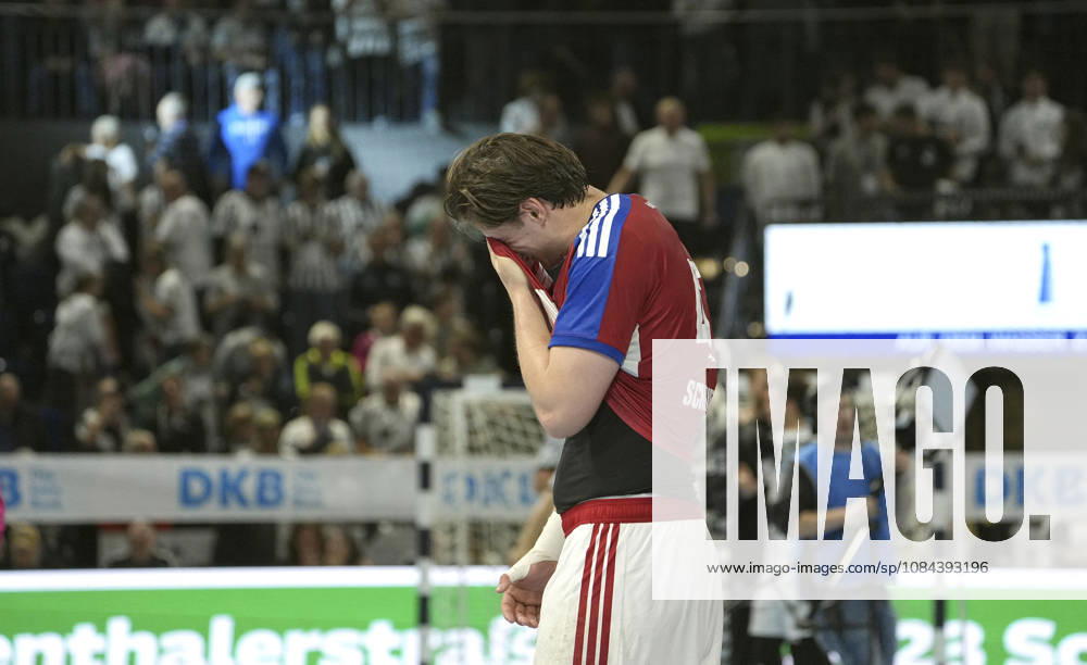 Foto : Enttäuschung nach dem Schlußpfiff bei den Spielern aus Hamburg , hier trauert Jan-Christian Schmidt Handball Herren 1. Bundesliga 8. Spieltag am So. 11.10.2026 THW Kiel - HCH Hamburg