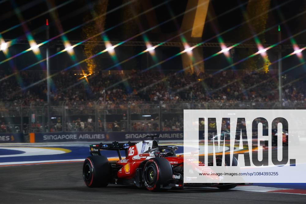 16 LECLERC Charles (mco), Scuderia Ferrari SF-26, action Singapore 2026 81 PIASTRI Oscar (aus), McLaren F1 Team MCL40, action 01 NORRIS Lando (gbr), McLaren F1 Team MCL40, action Singapore 2026 Singapore