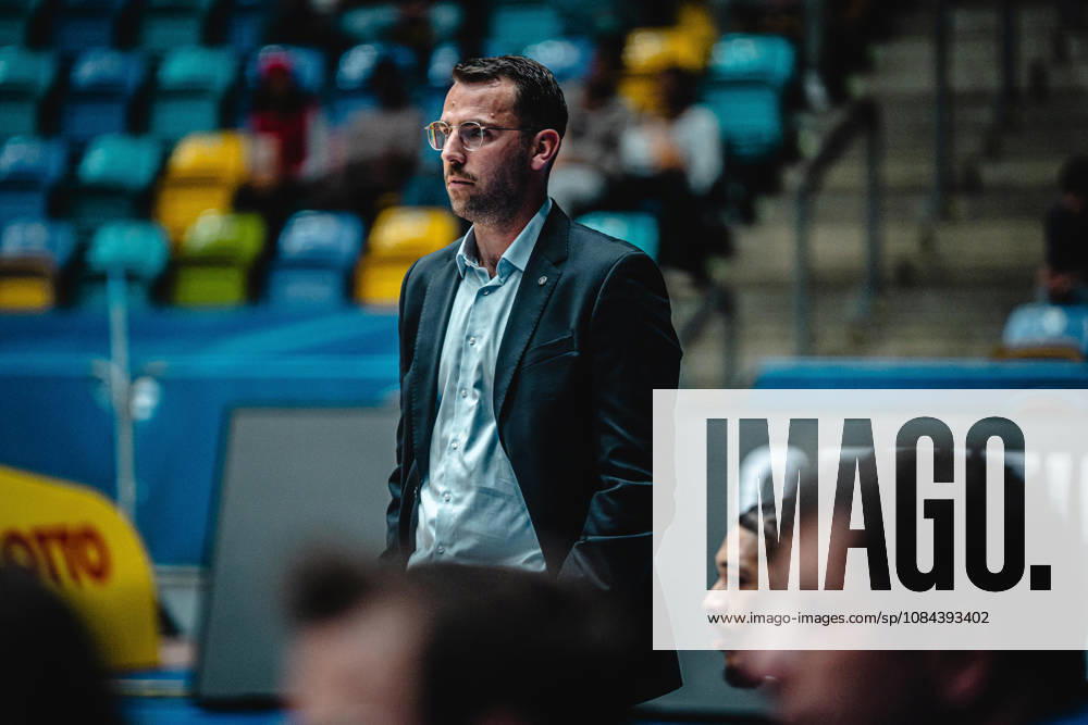Basketball easyCredit BBL Bundesliga, Frankfurt Skyliners - Veolia Towers Hamburg Benny Barloschky (Trainer Veolia Towers Hamburg) Frankfurt am Main