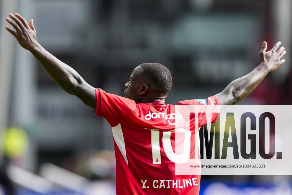 UTRECHT - Yoann Cathline of FC Utrecht celebrates the 2-1 during the Dutch Eredivisie match between FC Utrecht and Willem II at Galgenwaard Stadium on October 11, 2026, in Utrecht, the Netherlands. TOBIAS KLEUVER ANP Eredivisie 2026 27 ANPxSportx IVx 572138799 originalFilename: 572138799