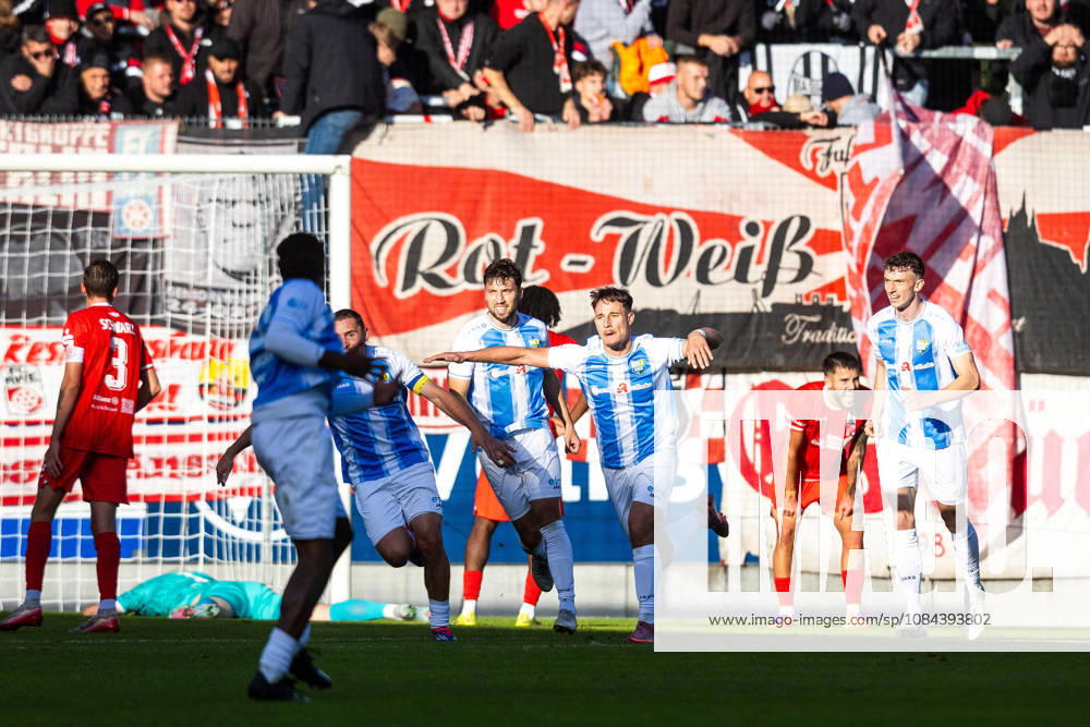 , Fussball Regionalliga Nordost Chemnitzer FC - FC Rot Weiß Erfurt im Bild: Jonas Marx (Chemnitz ) jubelt nach dem 1:0 mit der Mannschaft