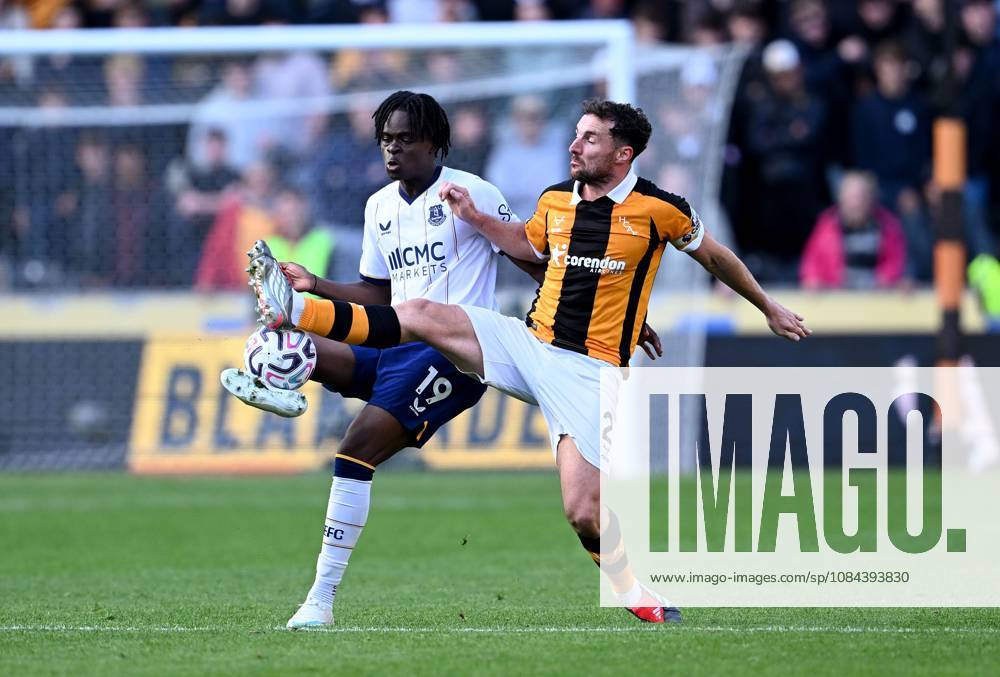 Tyrique George of Everton and Lewis Coyle of Hull City Hull City v Everton, Premier League, Football, MKM Stadium, Hull, UK - 11 Oct 2026Hull MKM Stadium United Kingdom