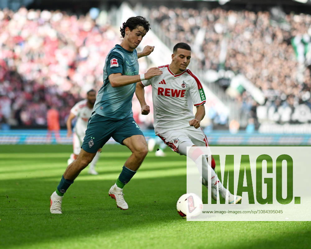 Fussball 1.Bundesliga, 1.FC Koeln - Borussia Mönchengladbach . Said El Mala ( 1.FC Köln ), rechts und Philipp Sander , links ( Mönchengladbach ) Koeln