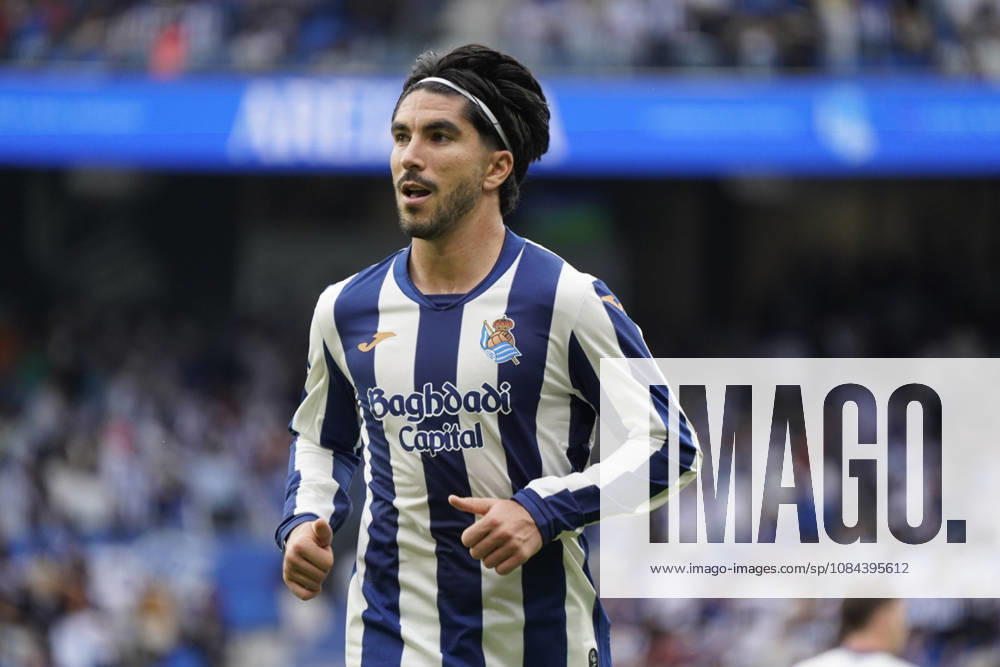 Carlos Soler of Real Sociedad seen during LaLiga EA Sports 26 27 game between teams of Real Sociedad and Deportivo la Coruna (Mickael Ducint Ball Raw Images) San Sebastian Estadio Anoeta Spain