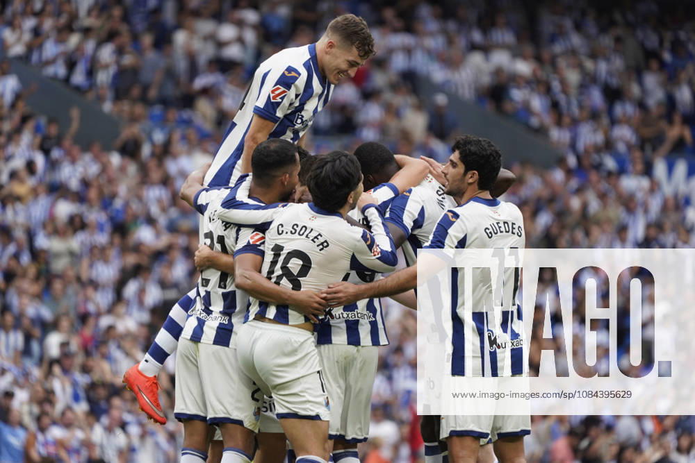 Arsen Zakharyan of Real Sociedad seen during LaLiga EA Sports 26 27 game between teams of Real Sociedad and Deportivo la Coruna (Mickael Ducint Ball Raw Images) San Sebastian Estadio Anoeta Spain