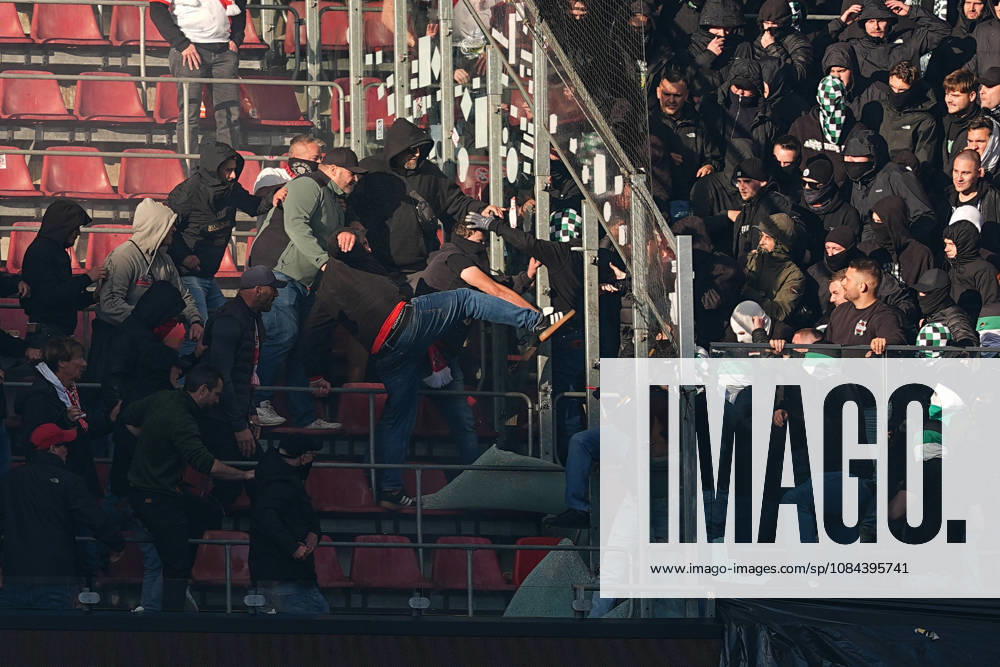 Herren, Fußball, 1.Bundesliga, 1.FC Köln - Borussia Mönchengladbach, Saison 2026 2027, RheinEnergieSTADION: Ausschreitungen zwischen Fans des 1.FC Köln und Borussia Moenchengladbach DFB regulations prohibit any use of photographs as image sequences and or quasi-video.