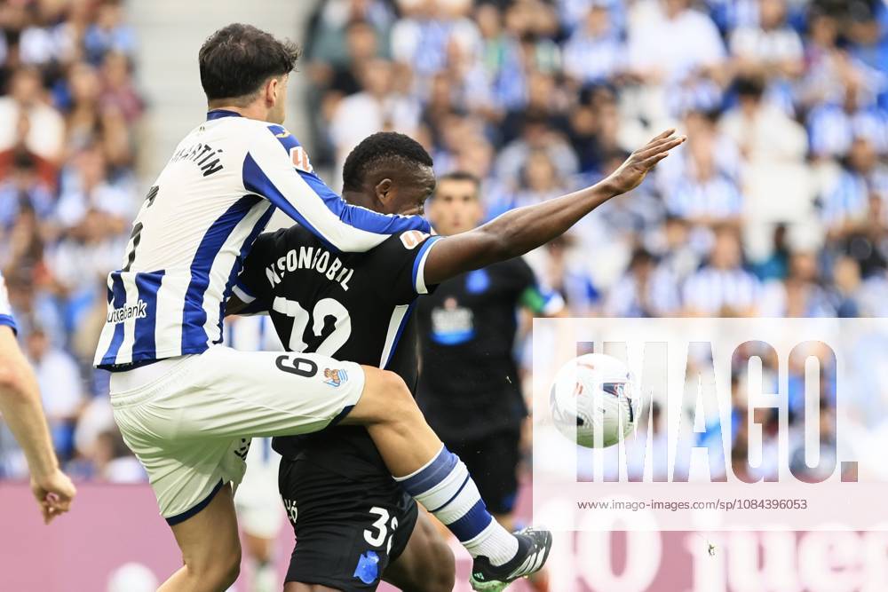 ESP: LaLiga EASports Real Sociedad - RC Deportivo La Coruna Jon Martin of Real Sociedad and Bil Nsongo of RC Deportivo during LaLiga EA Sports match between Real Sociedad - RC Deportivo played at Anoeta Stadium in Gipuzcoa on October 11, 2026 in Spain Spain Futbol