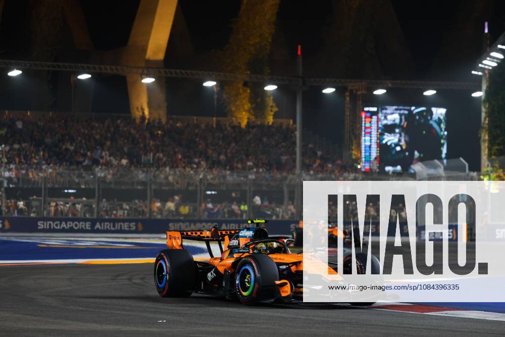 01 NORRIS Lando (gbr), McLaren F1 Team MCL40, action Singapore 2026 Singapore 2026 81 PIASTRI Oscar (aus), McLaren F1 Team MCL40, action 01 NORRIS Lando (gbr), McLaren F1 Team MCL40, action Singapore 2026 Singapore