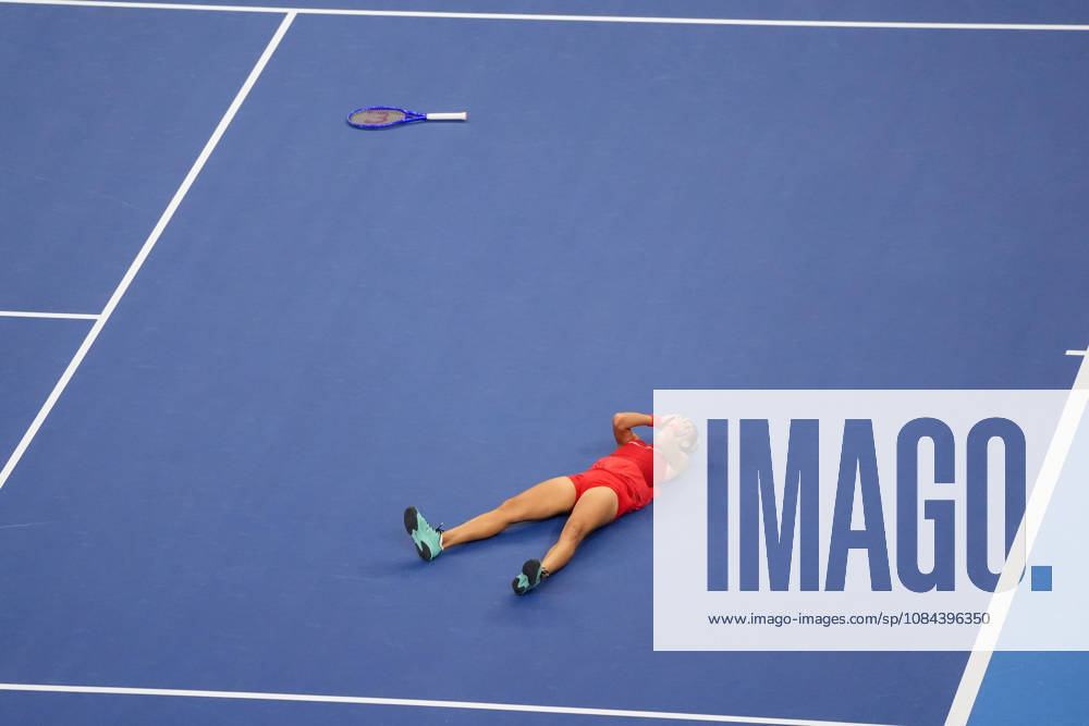 (261011) -- BEIJING, Oct. 11, 2026 -- Zheng Qinwen celebrates victory after the women s singles final between Zheng Qinwen of China and Mirra Andreeva of Russia at 2026 China Open tennis tournament in Beijing, China, Oct. 11, 2026. ) (SP)CHINA-BEIJING-TENNIS-CHINA OPEN-WOMEN S SINGLES-FINAL (CN) XiexHan