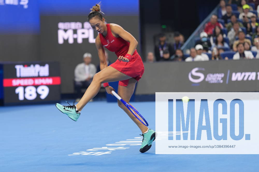 (261011) -- BEIJING, Oct. 11, 2026 -- Zheng Qinwen hits a return during the women s singles final between Zheng Qinwen of China and Mirra Andreeva of Russia at 2026 China Open tennis tournament in Beijing, China, Oct. 11, 2026. ) (SP)CHINA-BEIJING-TENNIS-CHINA OPEN-WOMEN S SINGLES-FINAL (CN) SunxFei