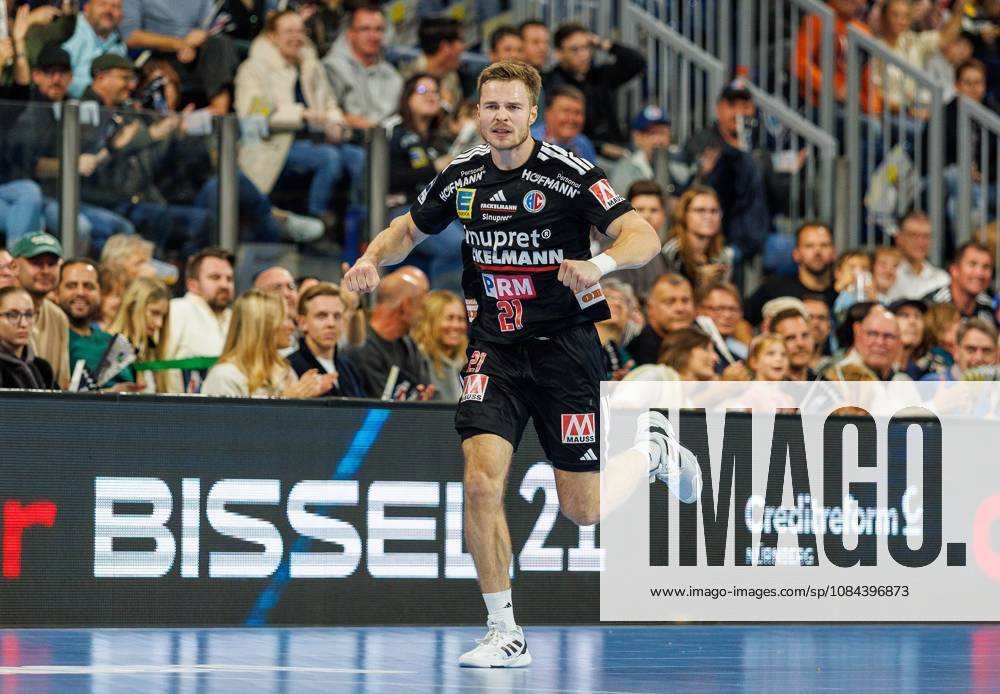 Handball - 1. Bundesliga OPEL HBL - Saison 2026 2027 - 08. Spieltag: HC Erlangen Metropolregion Nürnberg HCE - MT Melsungen - DaMa - - Jubel Freude - Christopher Bissel (21, HC Erlangen HCE ) ballt Faust Fäuste