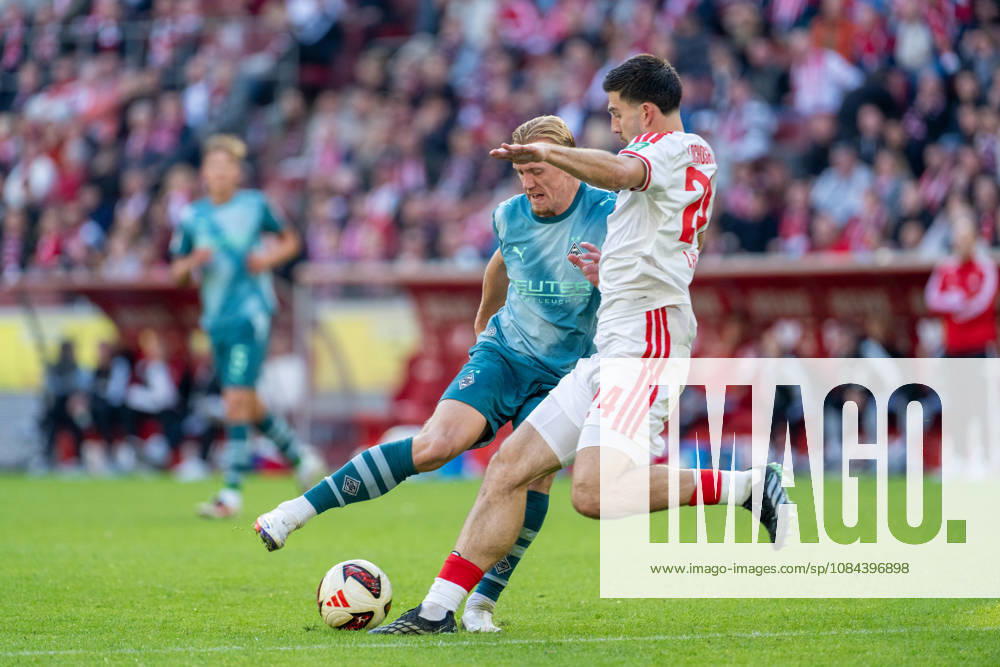 Isac Lidberg (Borussia Moenchengladbach, 03) im Zweikampf mit Luka Lochoshvili (1.FC Koeln, 24) 1.FC Köln vs. Borussia Moenchengladbach, Fussball, Bundesliga, 5.Spieltag, Saison 2026 27, 12.10.2026, DFL REGULATIONS PROHIBIT ANY USE OF PHOTOGRAPHS AS IMAGE SEQUENCES AND OR QUASI-VIDEO, 1.FC Köln vs. Borussia Moenchengladbach, Fussball, Bundesliga, 5.Spieltag, Saison 2026 27, 12.10.2026 Köln