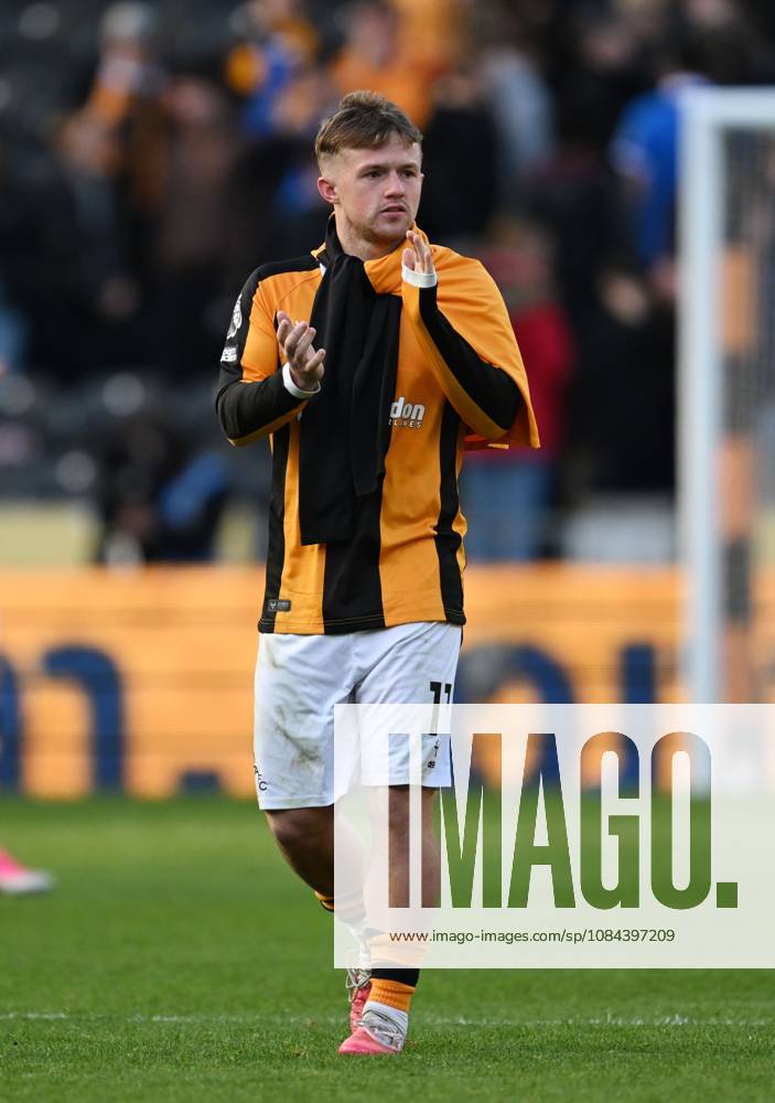Joe Gelhardt of Hull City applauds the fans after the game Hull City v Everton, Premier League, Football, MKM Stadium, Hull, UK - 11 Oct 2026Hull MKM Stadium United Kingdom