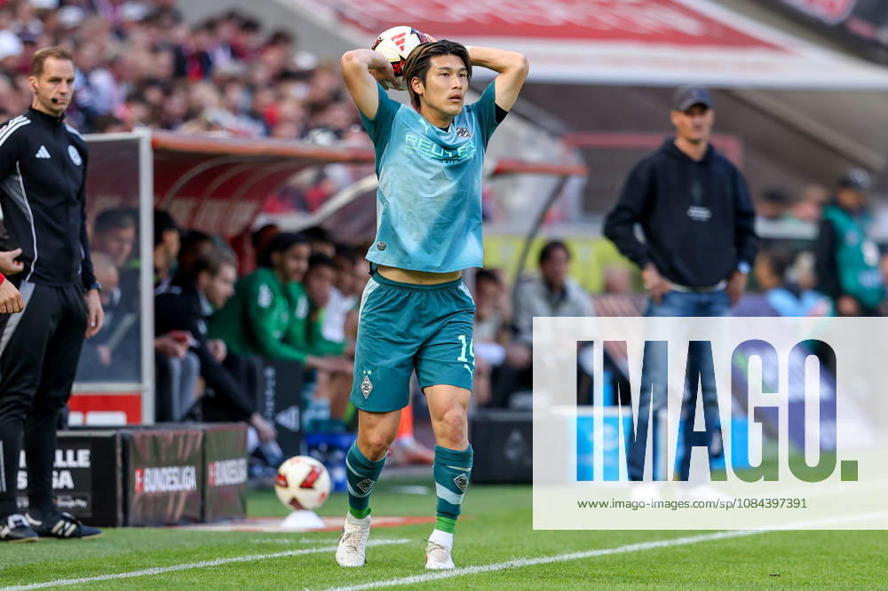 2026.10.11, Fußball, Bundesliga, 1. FC Köln - Borussia Mönchengladbach, RheinEnergieSTADION, 5.Spieltag, Saison 2026 2027: Daiki Hashioka (Borussia Moenchengladbach 14) beim Einwurf DFB regulations prohibit any use of photographs as image sequences and or quasi-video. Photo: WilkowskixPressefotoKochx Nordrhein-Westfalen Deutschland