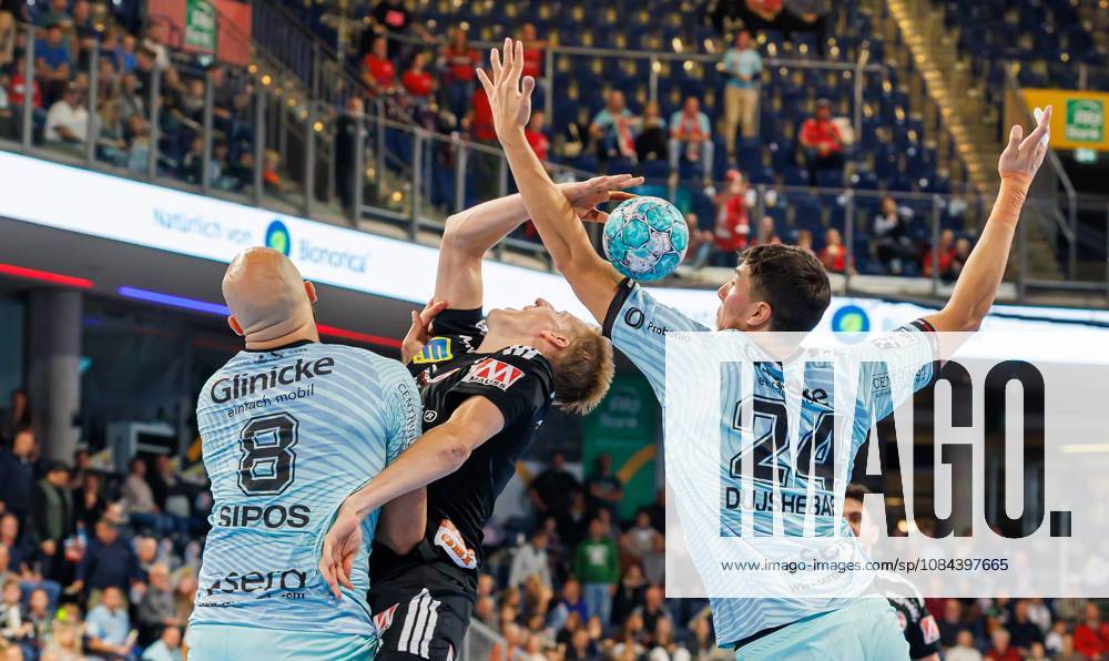 Handball - 1. Bundesliga OPEL HBL - Saison 2026 2027 - 08. Spieltag: HC Erlangen Metropolregion Nürnberg HCE - MT Melsungen - DaMa - - Adrian Sipos (8, MT Melsungen ) Sander Andreassen Overjordet ( 8, HC Erlangen HCE ) Daniel Dujshebaev (24, MT Melsungen )