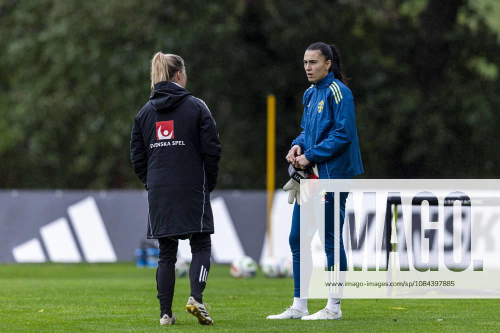 Zecira MuÅ¡ovic of Sweden during a training session on October 11, 2026 in Stockholm. Photo: Caisa Rasmussen BILDBYRAN COP 353 CR0079 fotboll football soccer fotball träning practice training sverige sweden dam bbeng